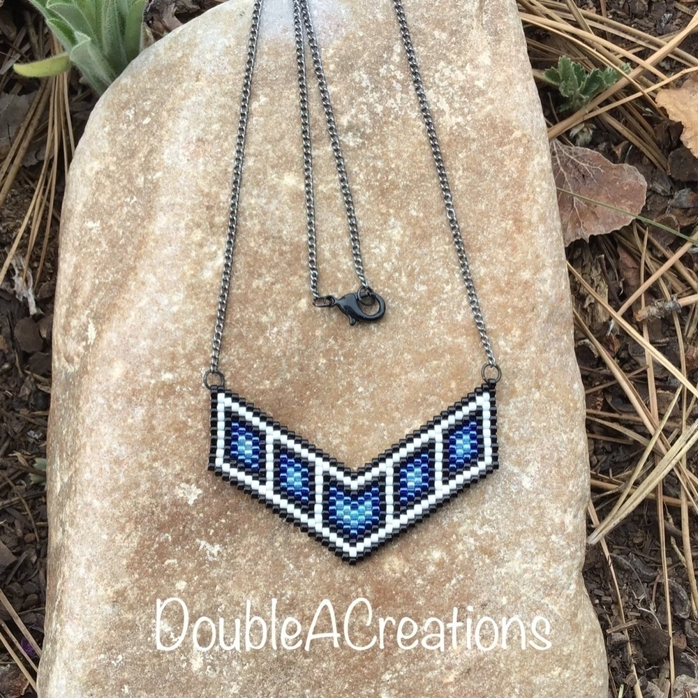 BLUE Diamond Beaded Necklace, Handmade - Picture 6 of 9